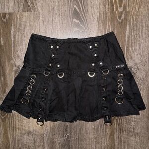 🖤Tripp nyc “X” hardware skirt🖤
